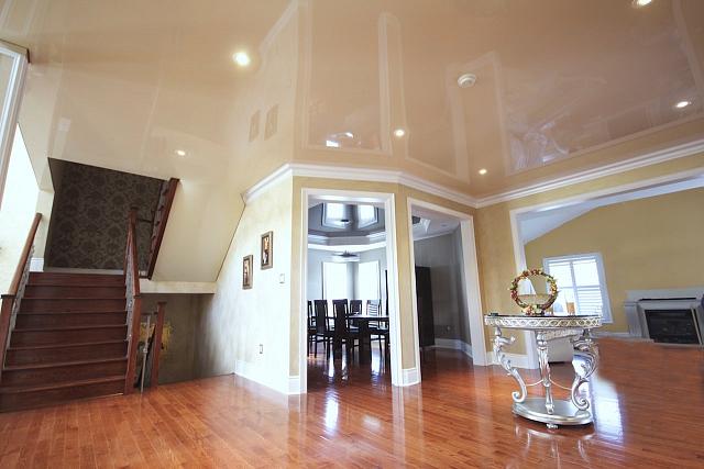 большая прихожая в частном доме